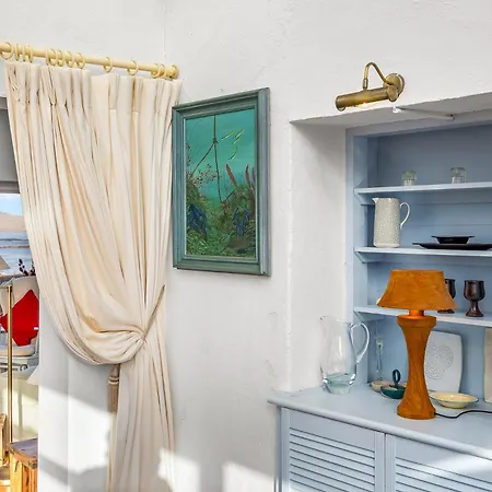 بيت للعطل The *